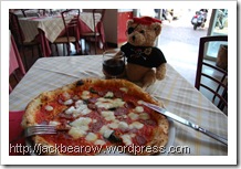 Jack Pizza_in_Neapel
