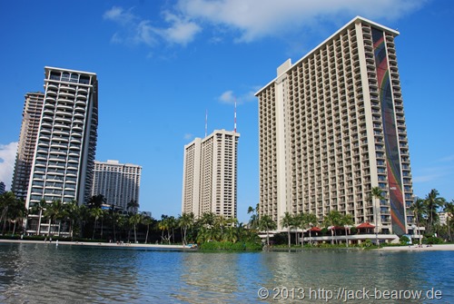 10-Hilton-Hawaiian-Village-Waikiki-Beach-Resort